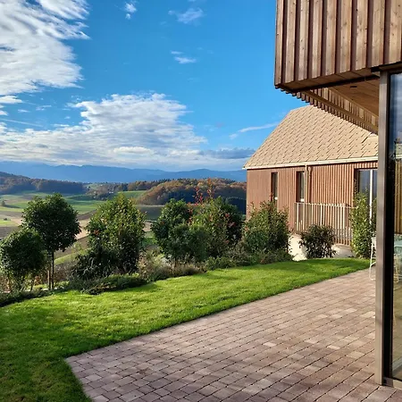 Vakantiehuis Kristomi Weinbergvillen