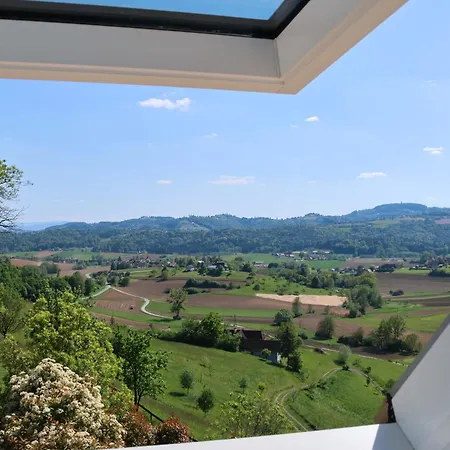 Kristomi Weinbergvillen Vakantiehuis Oberburgstall