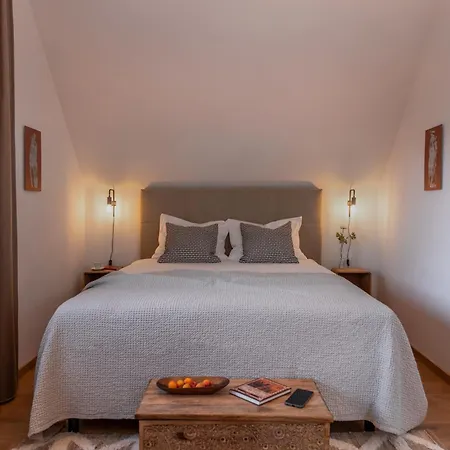 Kristomi Weinbergvillen * Oberburgstall