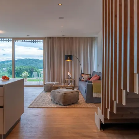 Kristomi Weinbergvillen *