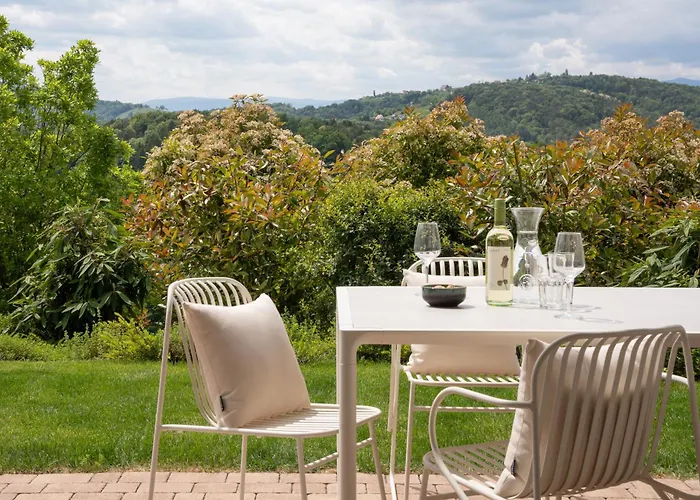 Vakantiehuis Kristomi Weinbergvillen Oberburgstall